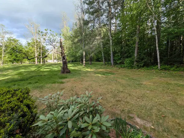 1014 West Side RD #5, Conway, NH 03813