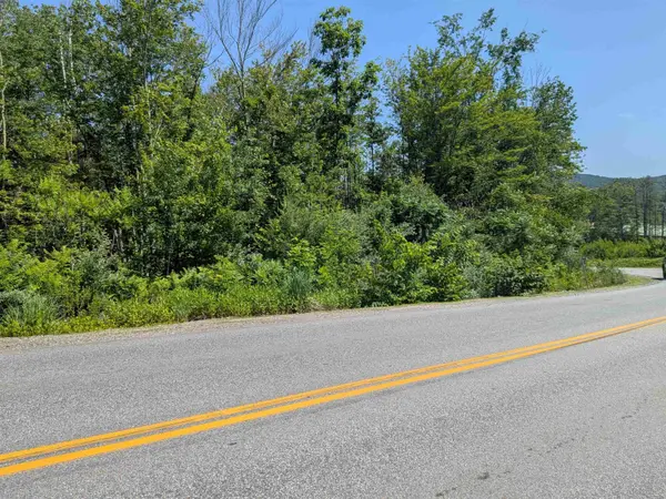 1 Boulder Point DR, Plymouth, NH 03264-3174