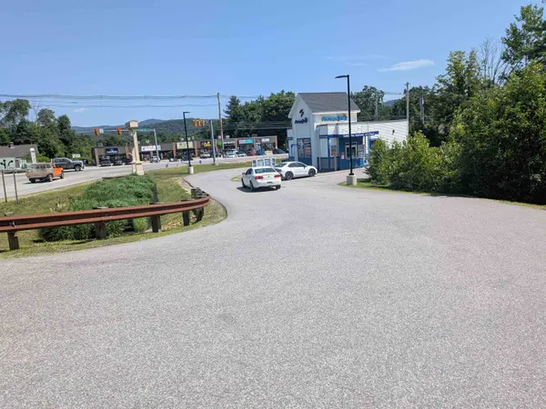 B2 L1 Boulder Point DR, Plymouth, NH 03264