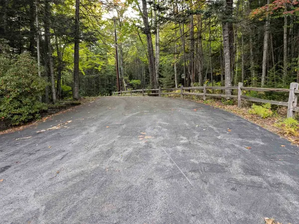 142 Tamarack RD, Thornton, NH 03285