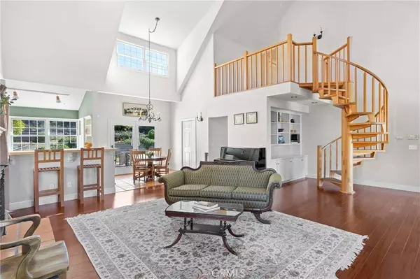 260 Twin Ridge DR, San Luis Obispo, CA 93405