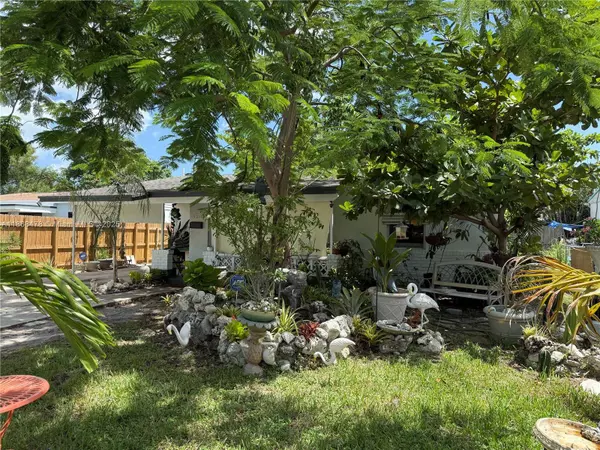 5216 NE 3rd Ave, Oakland Park, FL 33334