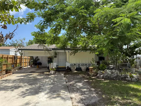 5216 NE 3rd Ave, Oakland Park, FL 33334