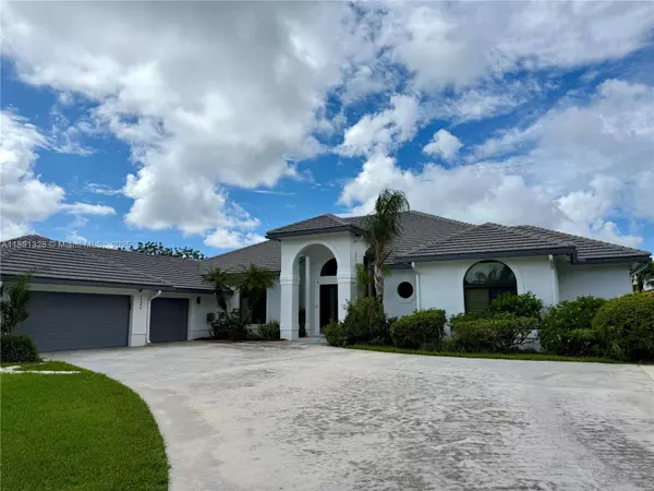 14984 Roan Ct, Wellington, FL 33414