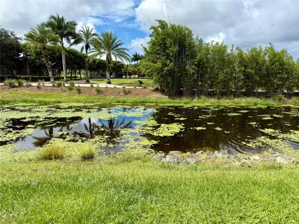 14984 Roan Ct, Wellington, FL 33414