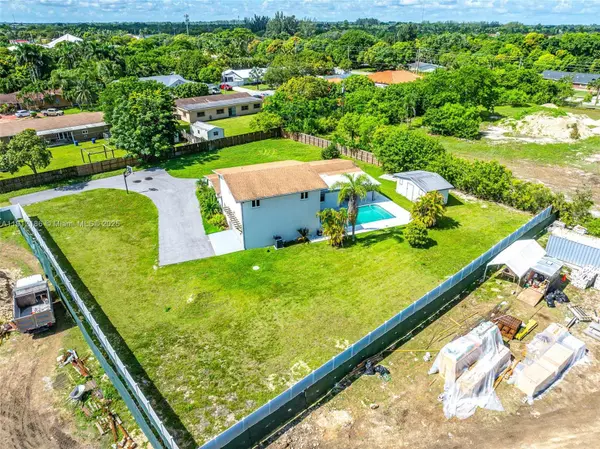 19450 SW 125th Ave #-, Miami, FL 33177