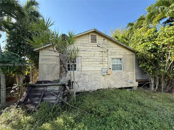 11741 NE 13th Ave, Miami, FL 33161