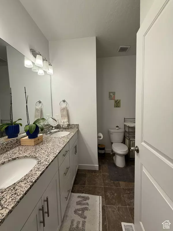 158 E POLARIS DR S, Saratoga Springs, UT 84045