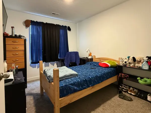 4052 S PITCHBLACK LN W, Magna, UT 84044