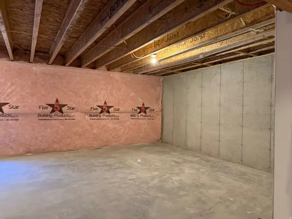 7051 N GOLDEN ACRES DR E, Eagle Mountain, UT 84005