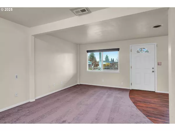 645 51ST ST, Springfield, OR 97478