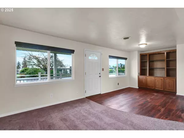 645 51ST ST, Springfield, OR 97478