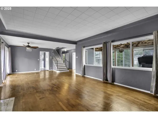 950 PARK AVE, Eugene, OR 97404