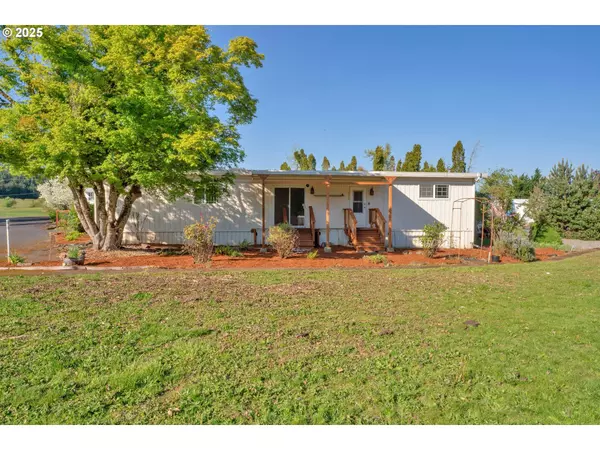 39202 CAMP CREEK RD #7, Springfield, OR 97478