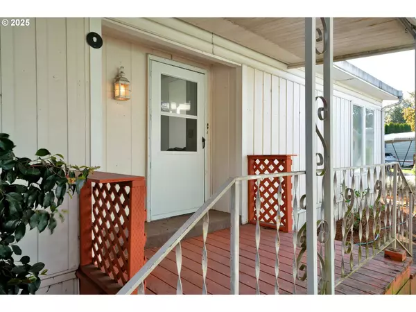 39202 CAMP CREEK RD #7, Springfield, OR 97478