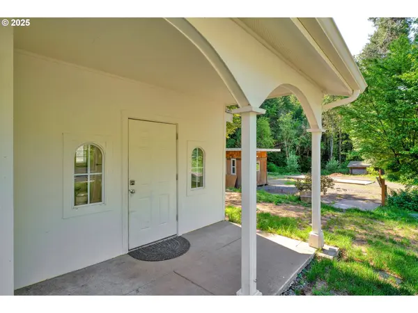 47938 WESTOAK RD, Westfir, OR 97492