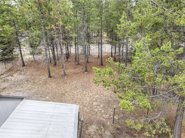 16076 BLACKFEATHER LN, La Pine, OR 97739