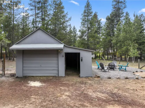 16076 BLACKFEATHER LN, La Pine, OR 97739