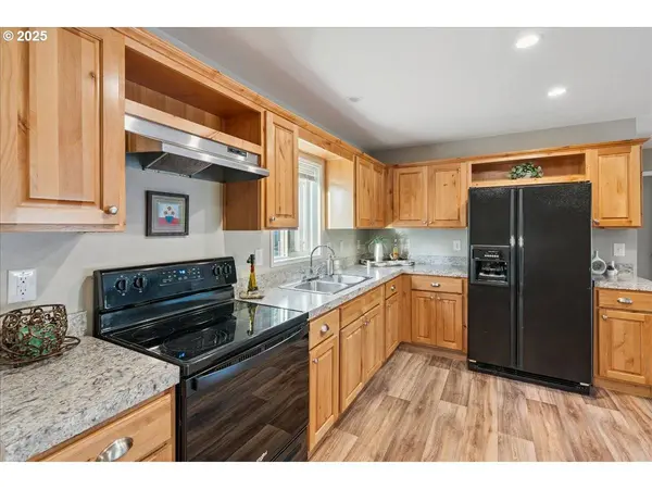 48121 WILLAMETTE WAY, Oakridge, OR 97463