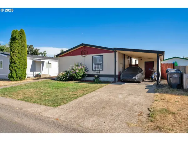 700 N MILL ST #75, Creswell, OR 97426