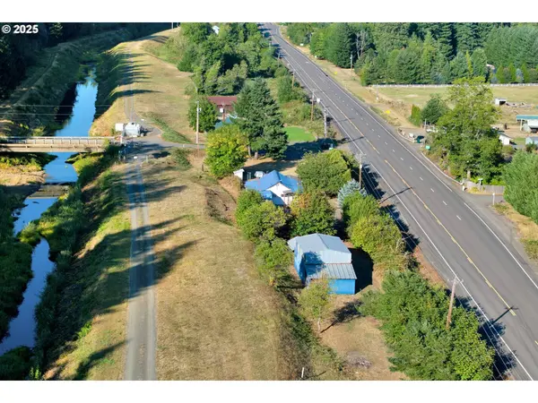 43835 MCKENZIE HWY, Walterville, OR 97489