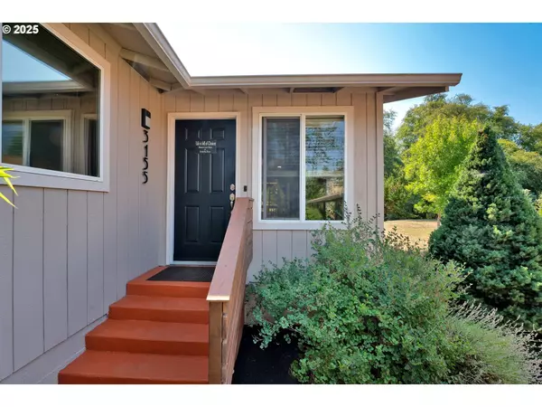 3153 NE DOUGLAS AVE, Roseburg, OR 97470