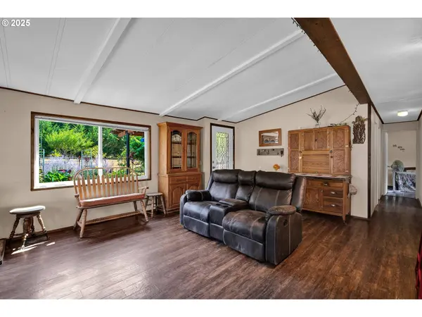 83218 TERRITORIAL HWY, Eugene, OR 97405