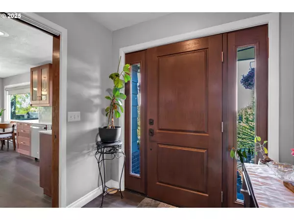 1648 LAUREL WAY, Albany, OR 97321