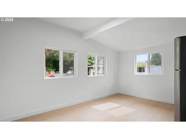 128 HOLLEY RD, Sweet Home, OR 97386