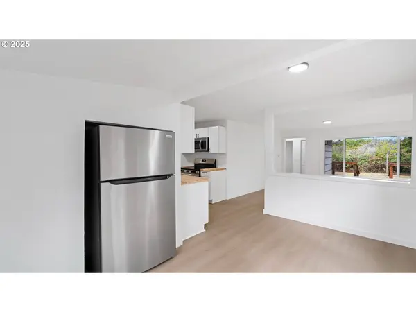 128 HOLLEY RD, Sweet Home, OR 97386