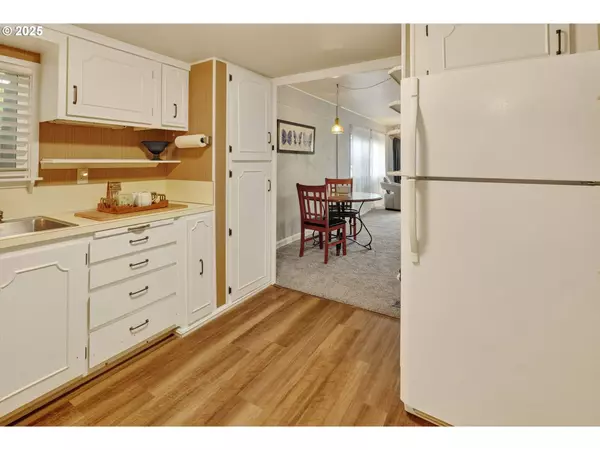 3950 COBURG RD #81, Eugene, OR 97408