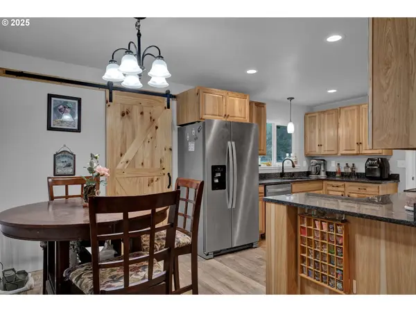 164 MOON HILL RD, Tenmile, OR 97481