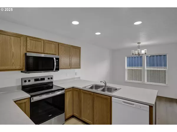 507 HELEN ST, Eugene, OR 97404