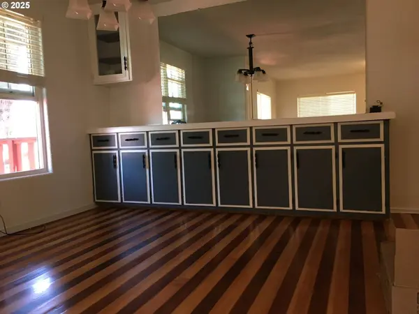 501 S 5TH ST, Springfield, OR 97477