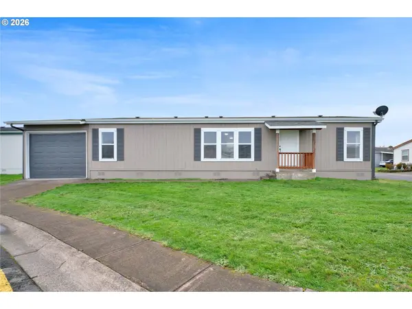 700 N MILL ST #112, Creswell, OR 97426