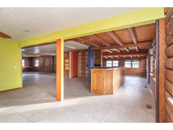 115 PHILLIPS ST, Canyonville, OR 97417