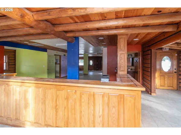 115 PHILLIPS ST, Canyonville, OR 97417