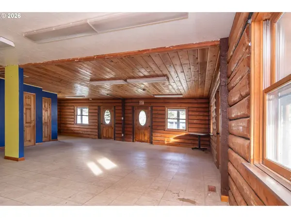 115 PHILLIPS ST, Canyonville, OR 97417