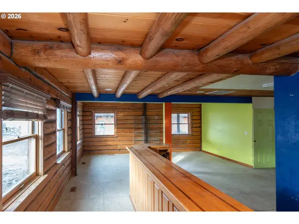 115 PHILLIPS ST, Canyonville, OR 97417