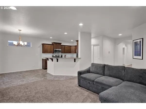 1981 S 59TH ST, Springfield, OR 97478