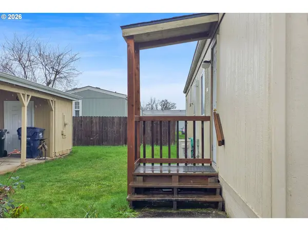 700 N MILL ST, Creswell, OR 97426