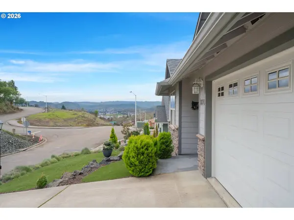 1810 NE ALAMEDA AVE, Roseburg, OR 97470