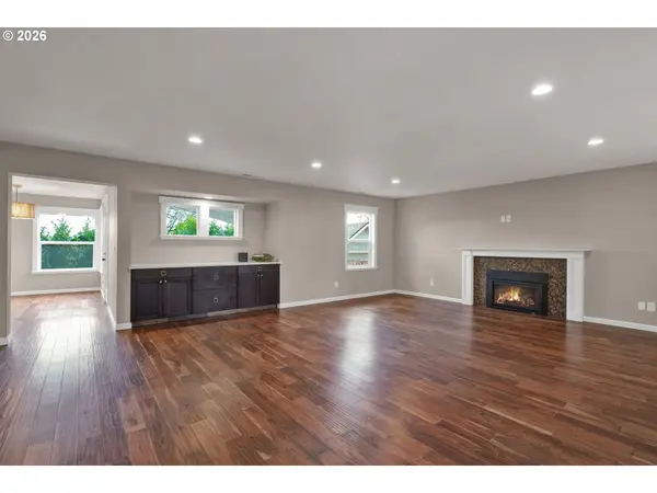 1880 FAIRMOUNT AVE, Salem, OR 97302