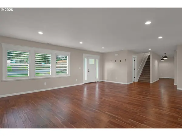 1880 FAIRMOUNT AVE, Salem, OR 97302