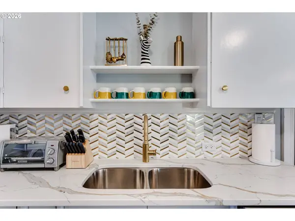 655 MONROE ST, Eugene, OR 97402