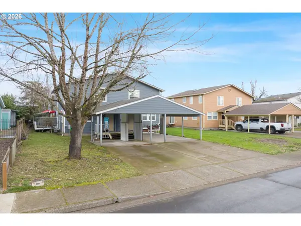 215 SMITH LOOP, Springfield, OR 97478