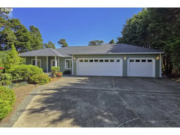 109 OCEAN VIEW CT, Florence, OR 97439