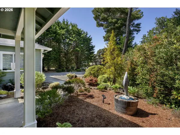 109 OCEAN VIEW CT, Florence, OR 97439