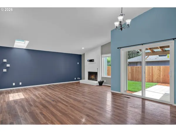 2578 WILLONA DR, Eugene, OR 97408