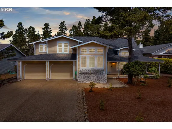 1009 ROYAL SAINT GEORGE DR, Florence, OR 97439